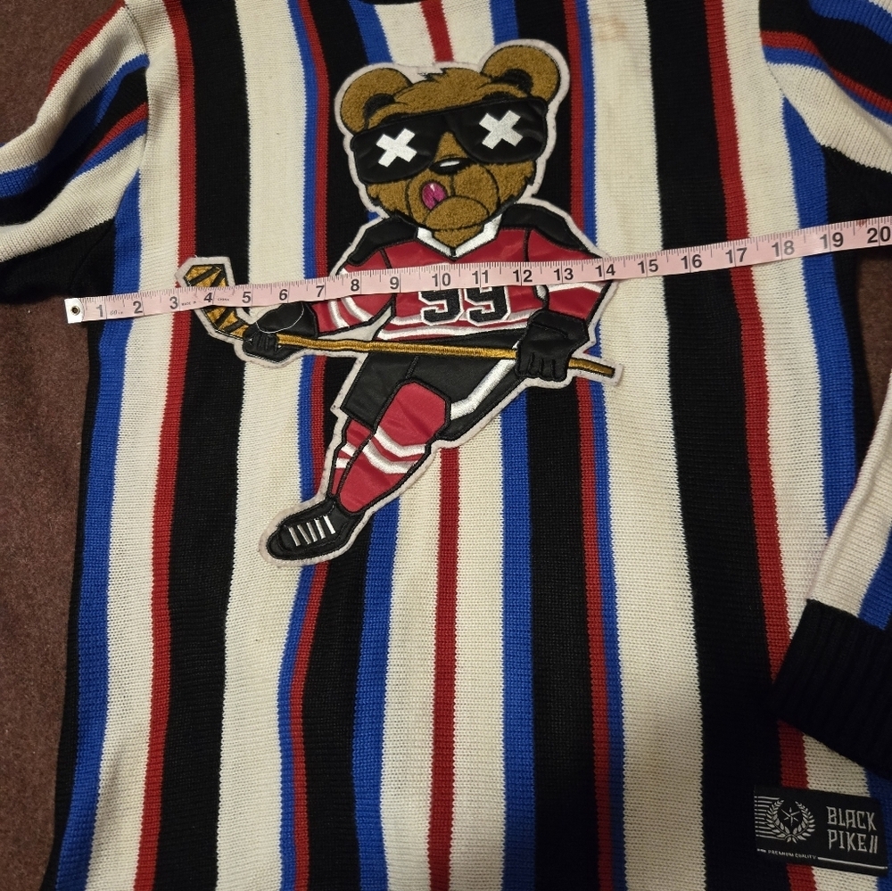 Black Pike Hockey Bear Crew Neck Knit Sweater Men's Medium - Picture 6 of 11